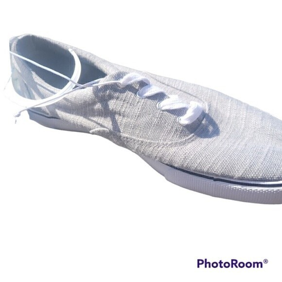 Universal Thread Women's Gray & White Keds Style Tennis Shoes - Picture 2 of 5